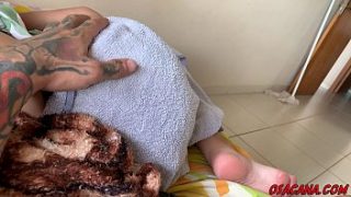 Tatuado fudendo a magrinha gostosa Teh Angel em xvideo basil