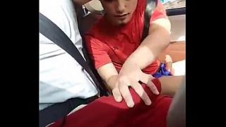 Boquete gay no carro