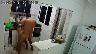 Flagra de sexo na cozinha