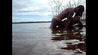 Sexo dentro d água