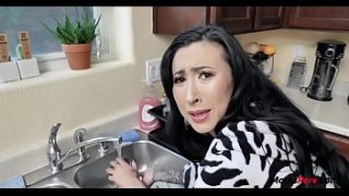 Son makes mom squirt
