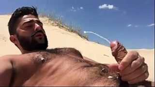 Xvideo gay praia