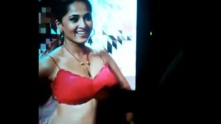 Anushka shetty nude boobs