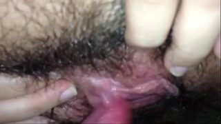 Chupando clitoris jugosos