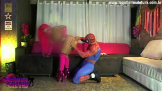 Homem aranha fazendo sexo