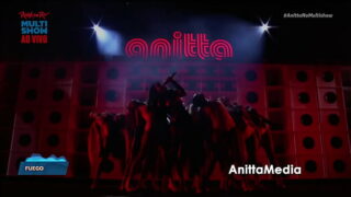 Anitta dança