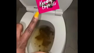 Pooping toilet saeve
