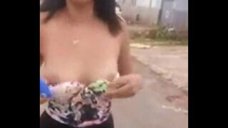 Xvideos adultos mulheres mostrando os peitos e dançando