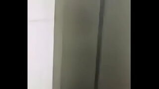 Coreanos sexo no banheiro