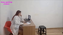 Lésbica médica na consulta com mulher