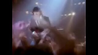 Ac/dc riff raff topic